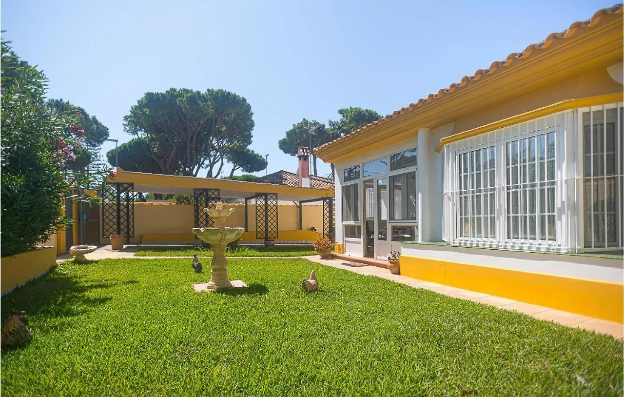 Gorgeous Home In Chiclana De La Fronter Cadiz Holiday home