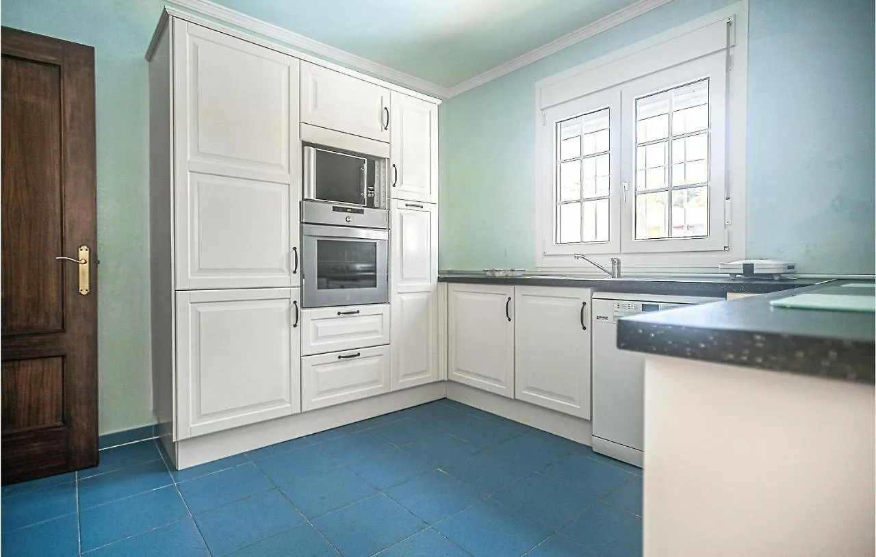 Gorgeous Home In Chiclana De La Fronter Cadiz Holiday home